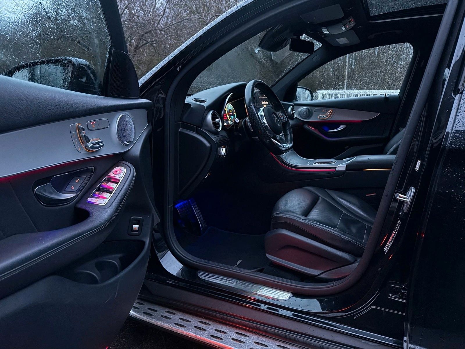 Mercedes-Benz GLC 300 de Coupe AMG-LINE/HEAD-UP/MEMORY/SHD/AMB foto 7