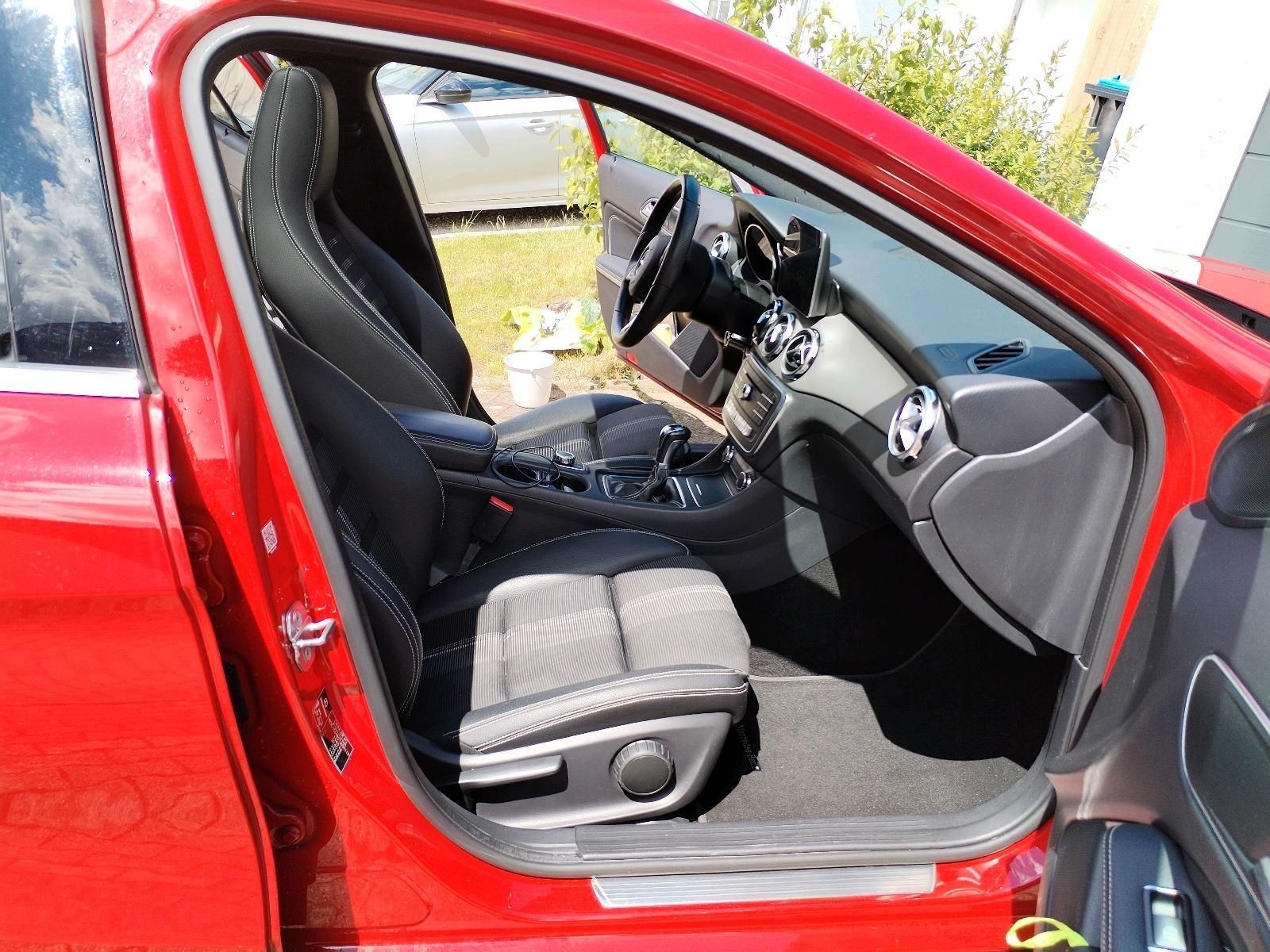 Mercedes-Benz MB GLA 180 Sport Urban foto 2