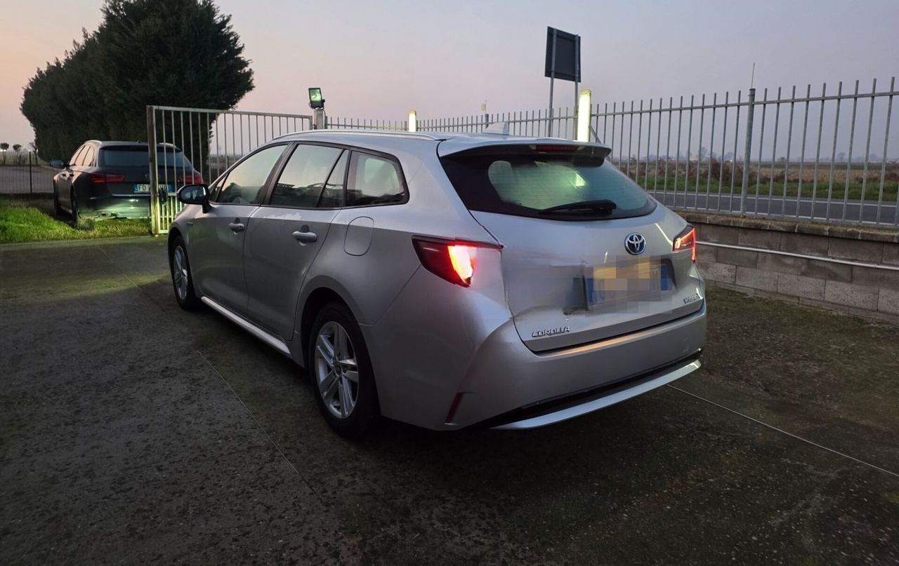 Toyota Corolla Touring Sports 1.8 Hybrid Busines foto 5