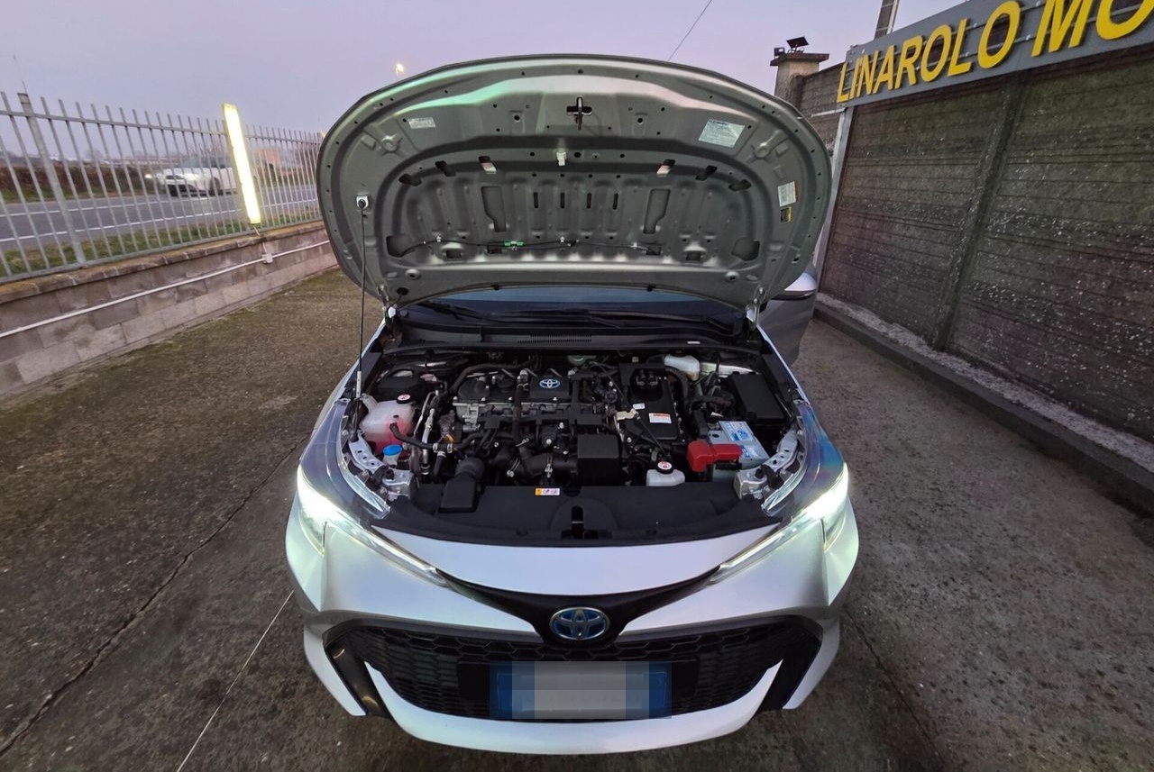 Toyota Corolla Touring Sports 1.8 Hybrid Busines foto 9