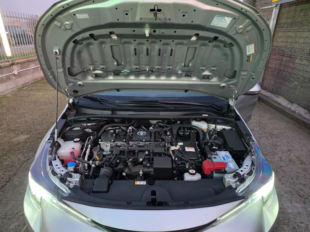 Toyota Corolla Touring Sports 1.8 Hybrid Busines foto 10