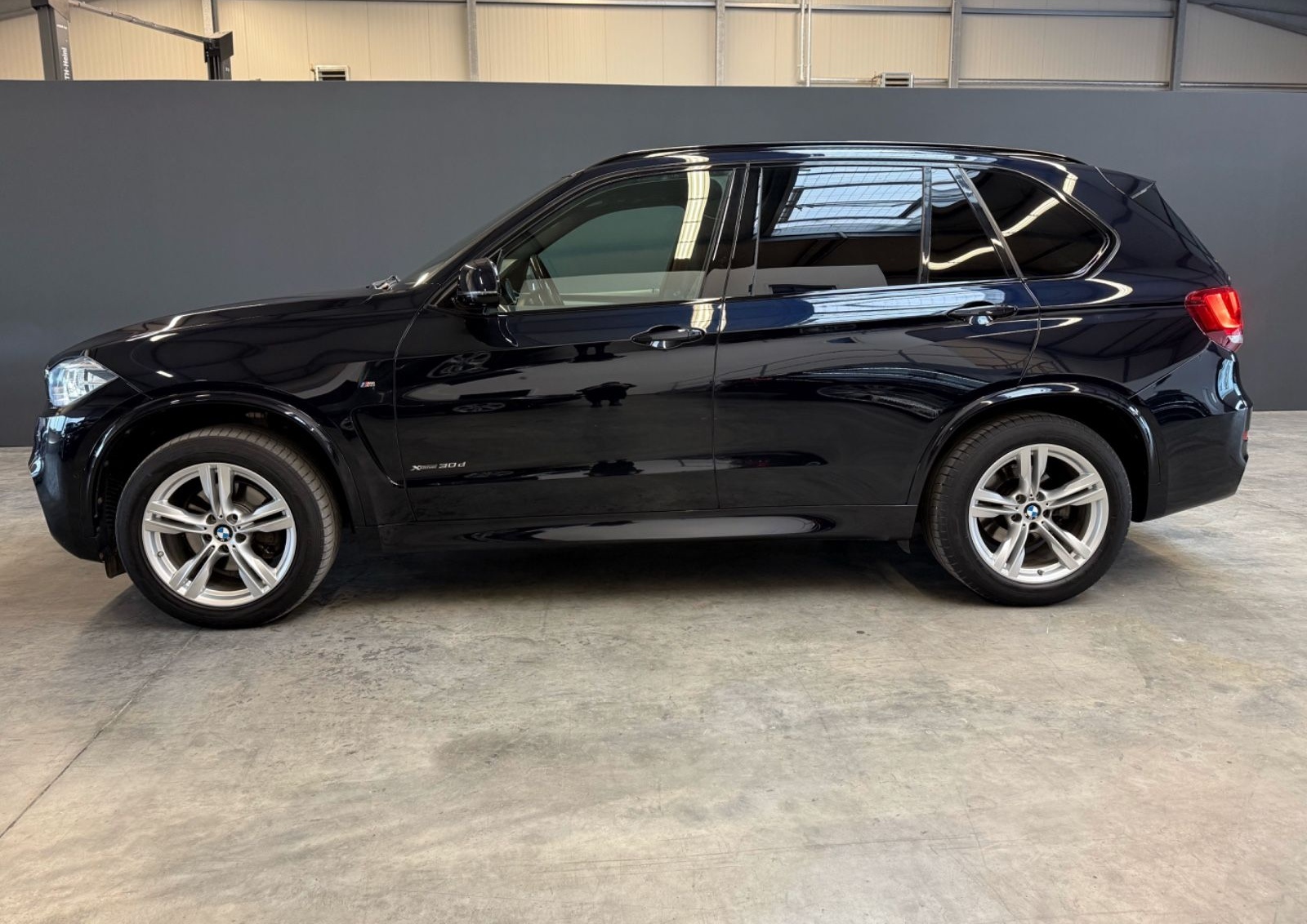BMW X5 xDrive 30d LED/MPaket/HiFi/AHK/Kamera/HeadUp foto 2