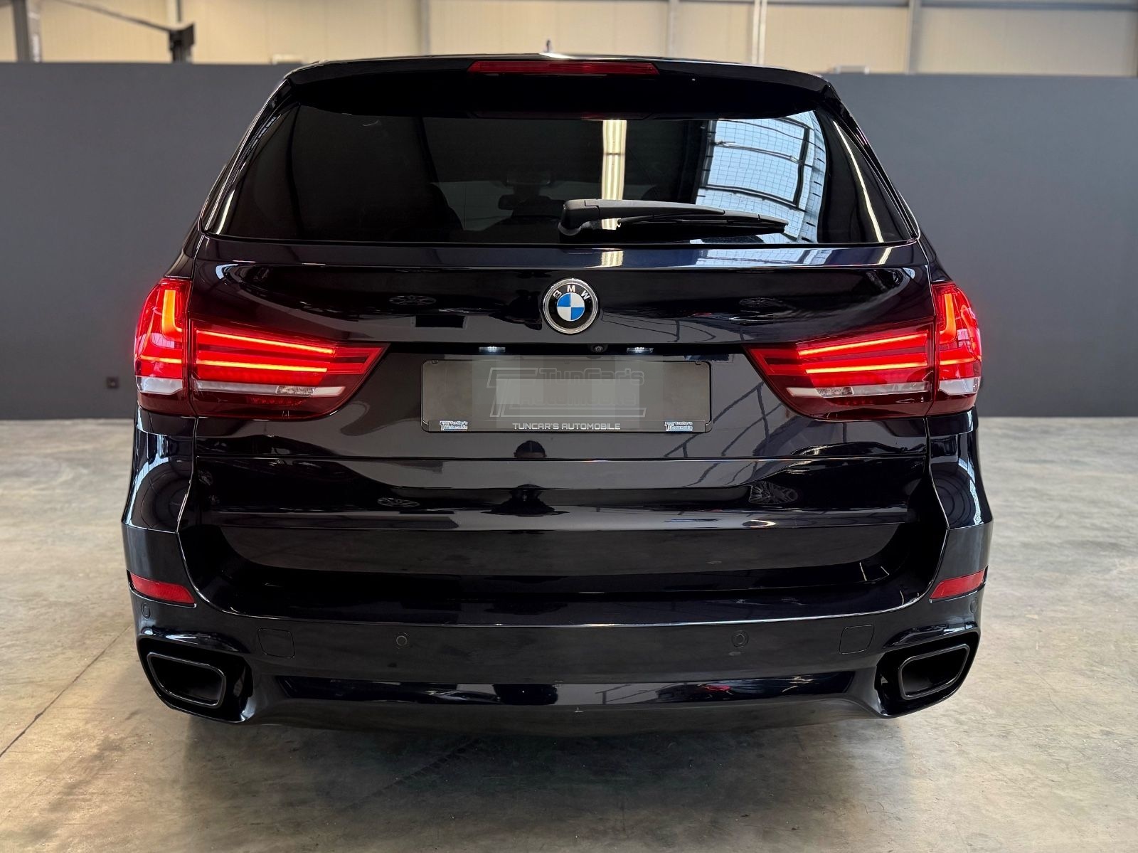 BMW X5 xDrive 30d LED/MPaket/HiFi/AHK/Kamera/HeadUp foto 4