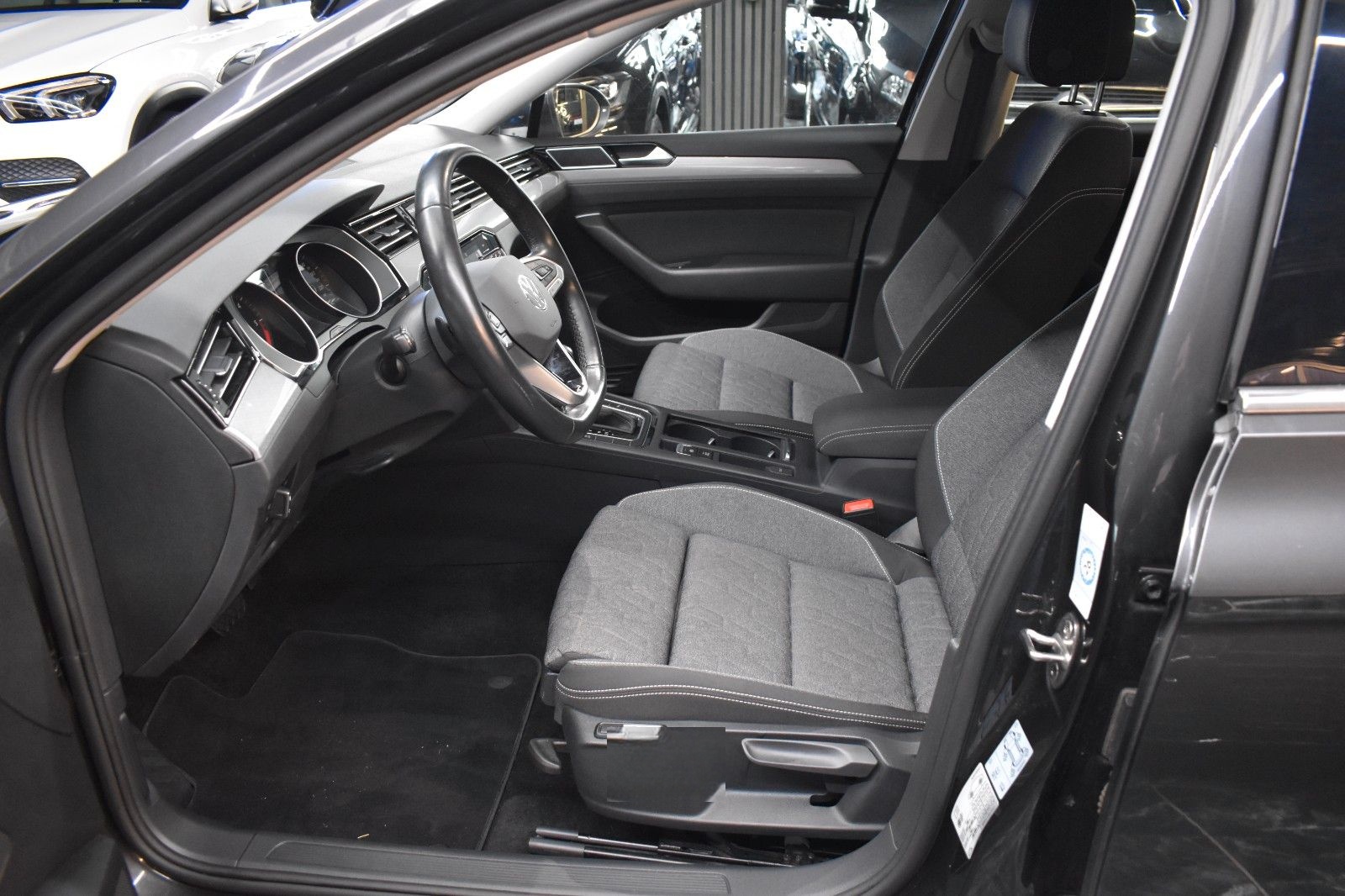 Volkswagen Passat 2.0 TDI Variant*KAMERA*NAVI*SHZ*LED*ACC* foto 6