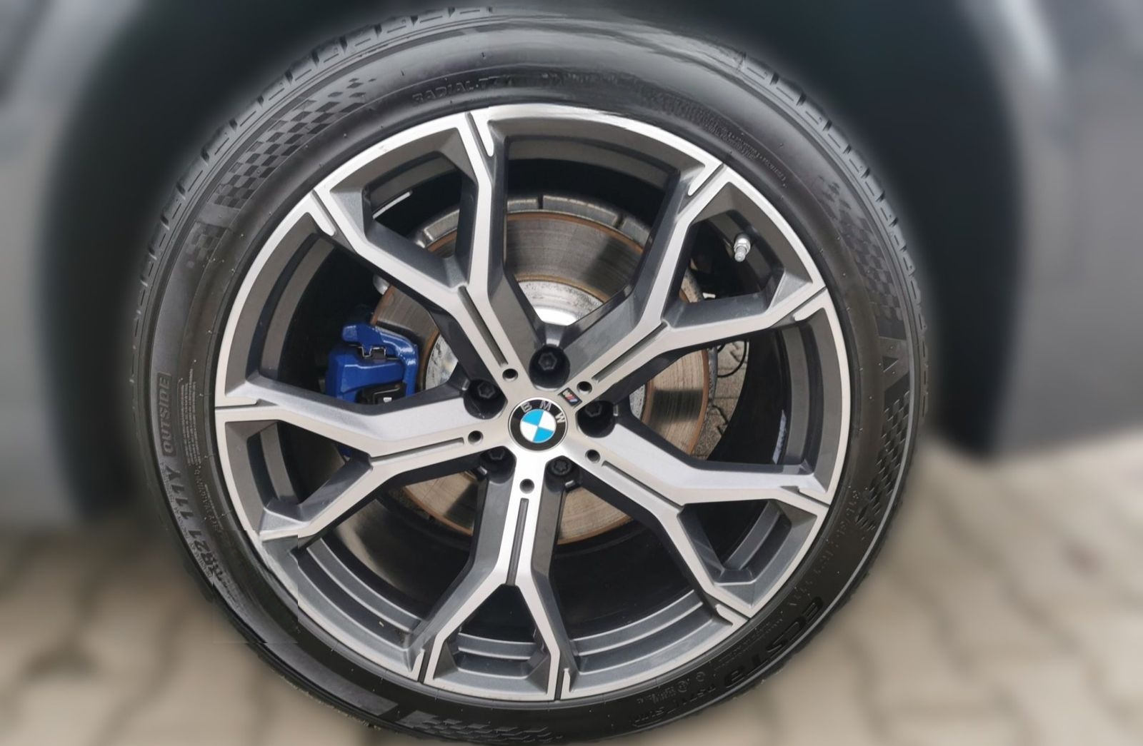 BMW X5 xDrive40d M SPORT INDIV DRAVITGRAU ACC AHK 36 foto 3