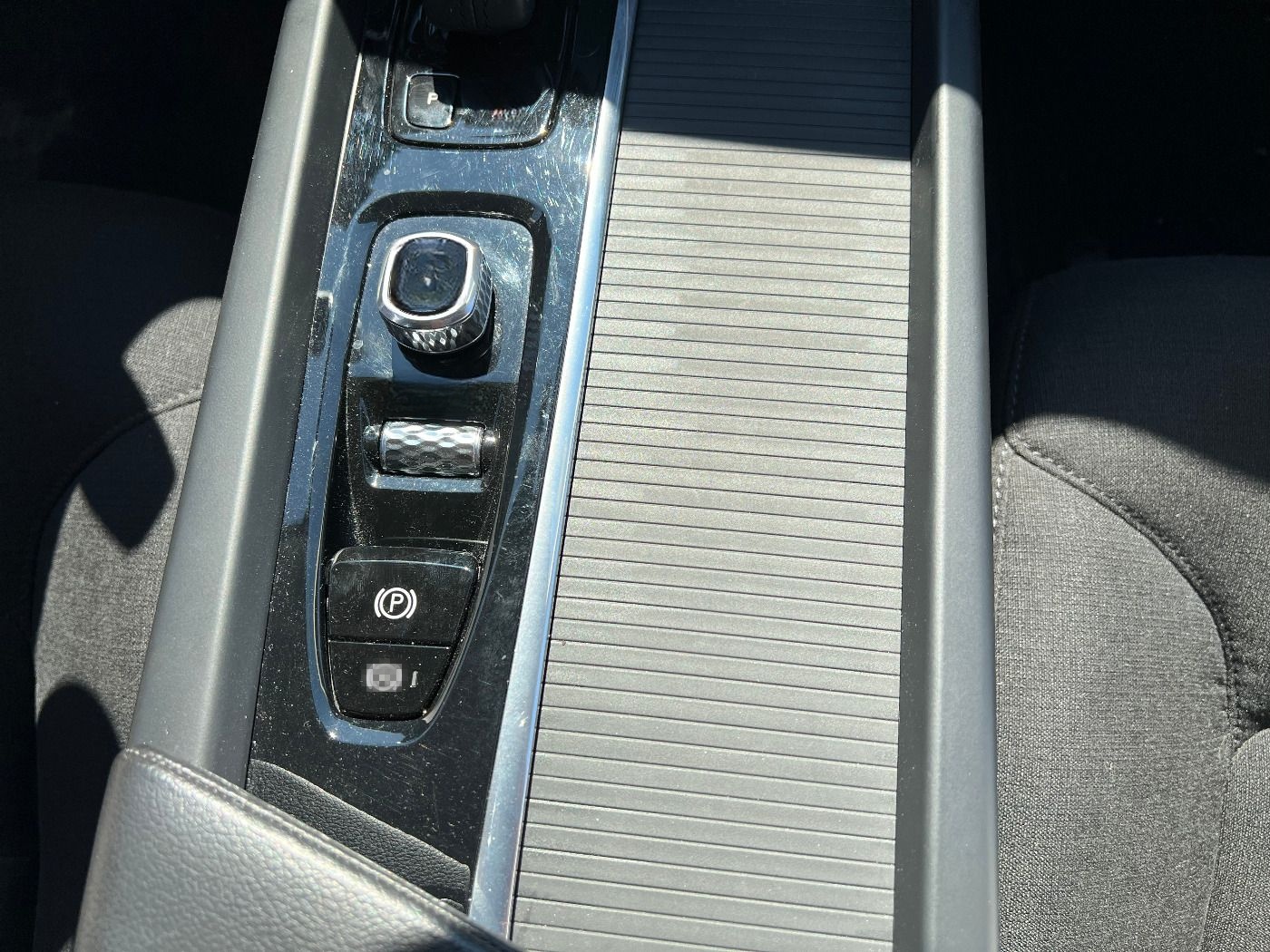 Volvo V60 Kombi B4 Momentum Pro *LED Navi ACC Leder* foto 23