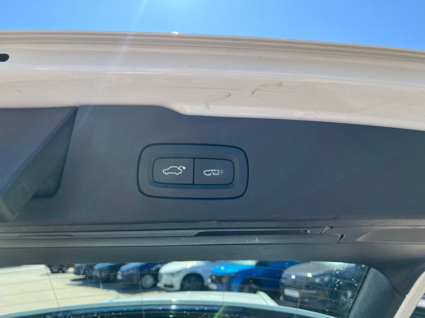 Volvo V60 Kombi B4 Momentum Pro *LED Navi ACC Leder* foto 8