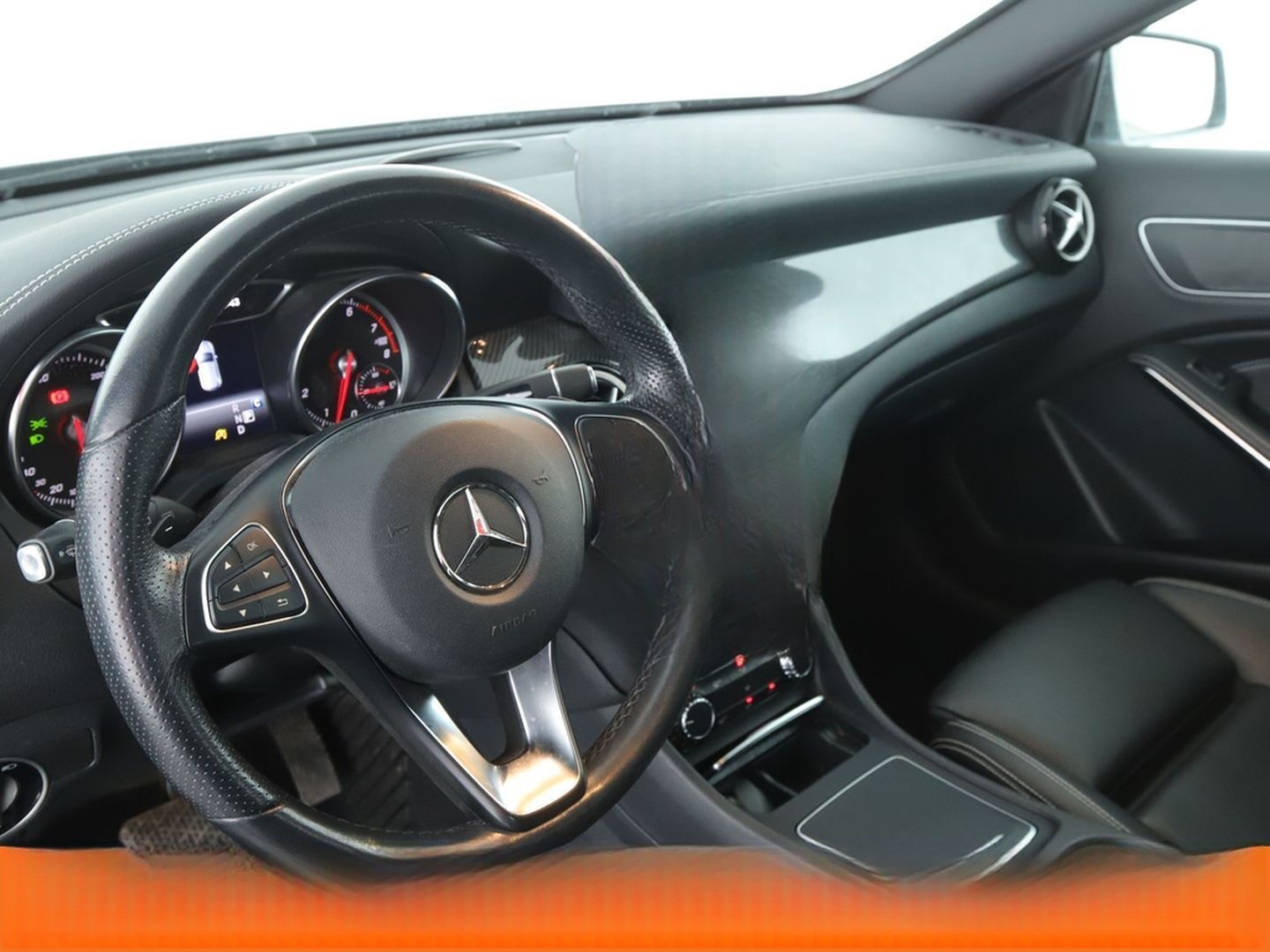 Mercedes-Benz GLA 200 Urban Style Edition Aut.*NAVI*LED*PDC* foto 11