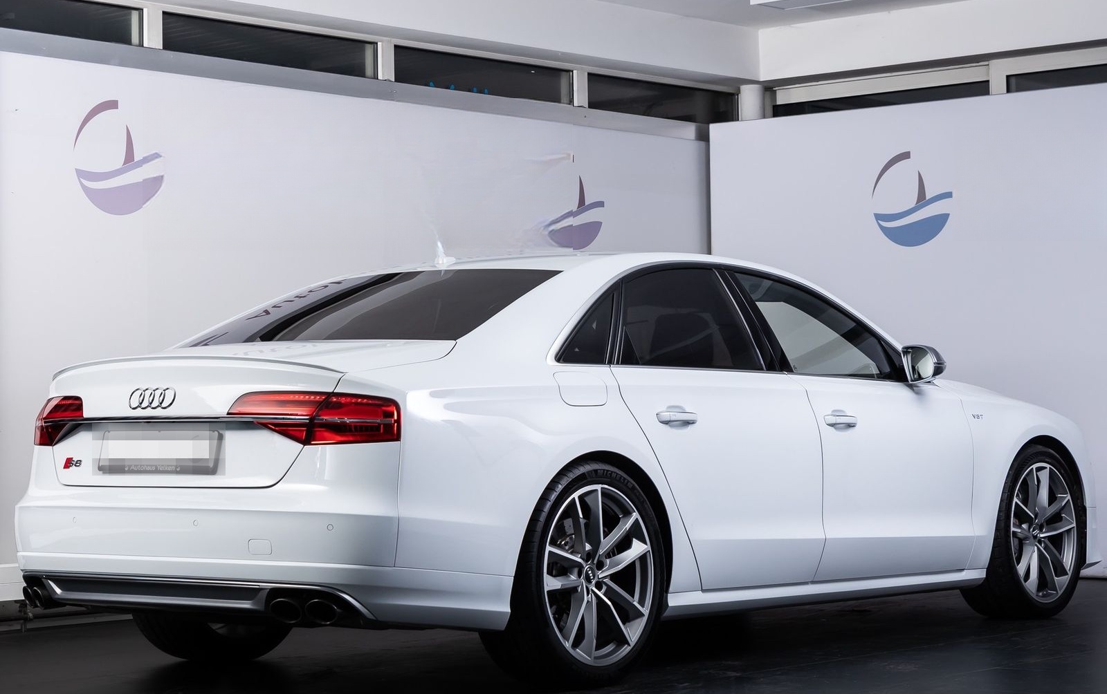 Audi S8 4.0 TFSI plus MATRIX*NACHT*HUD*AHK foto 4