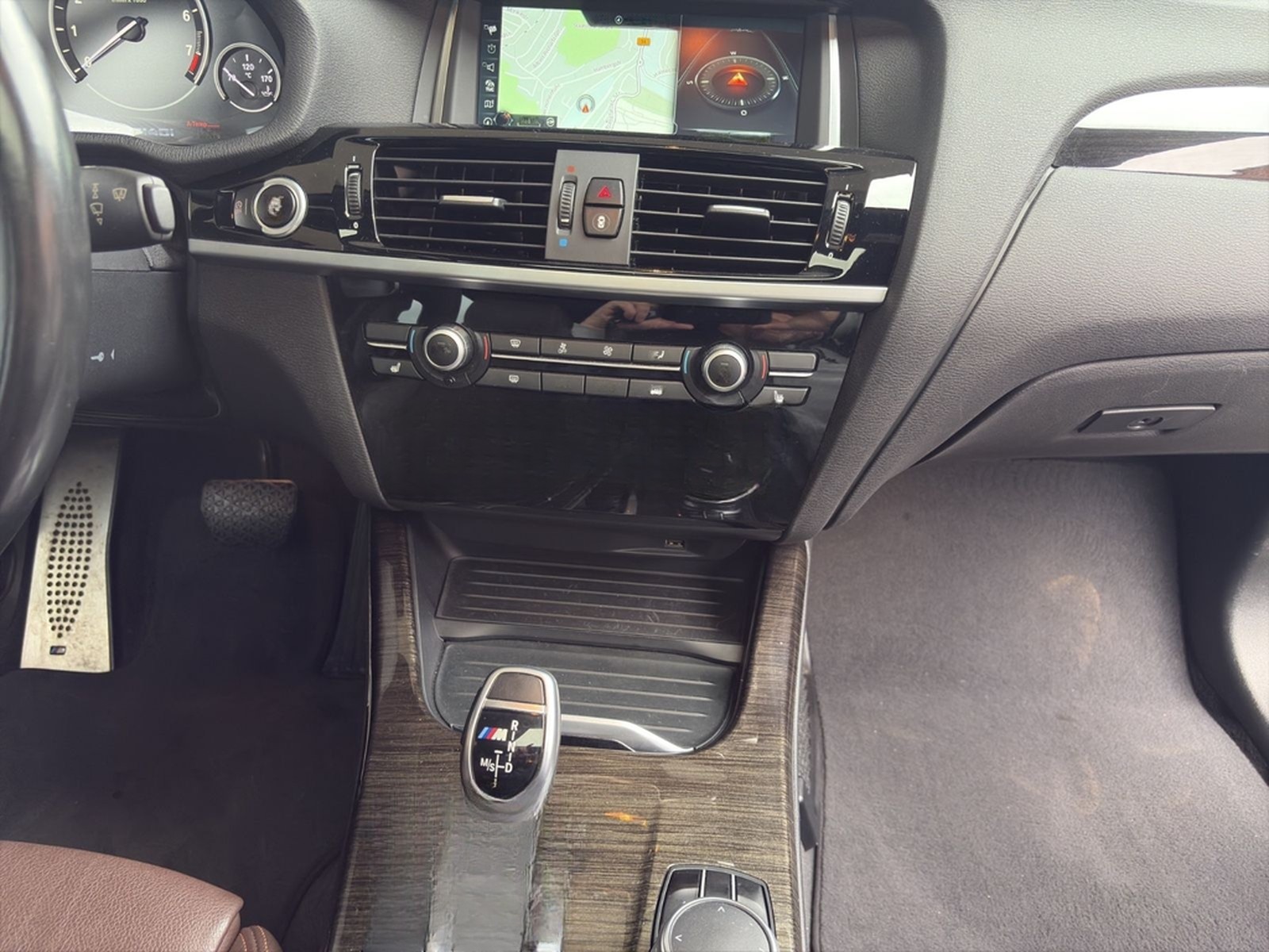 BMW X4 M40i Head-Up Glasdach Kamera foto 12