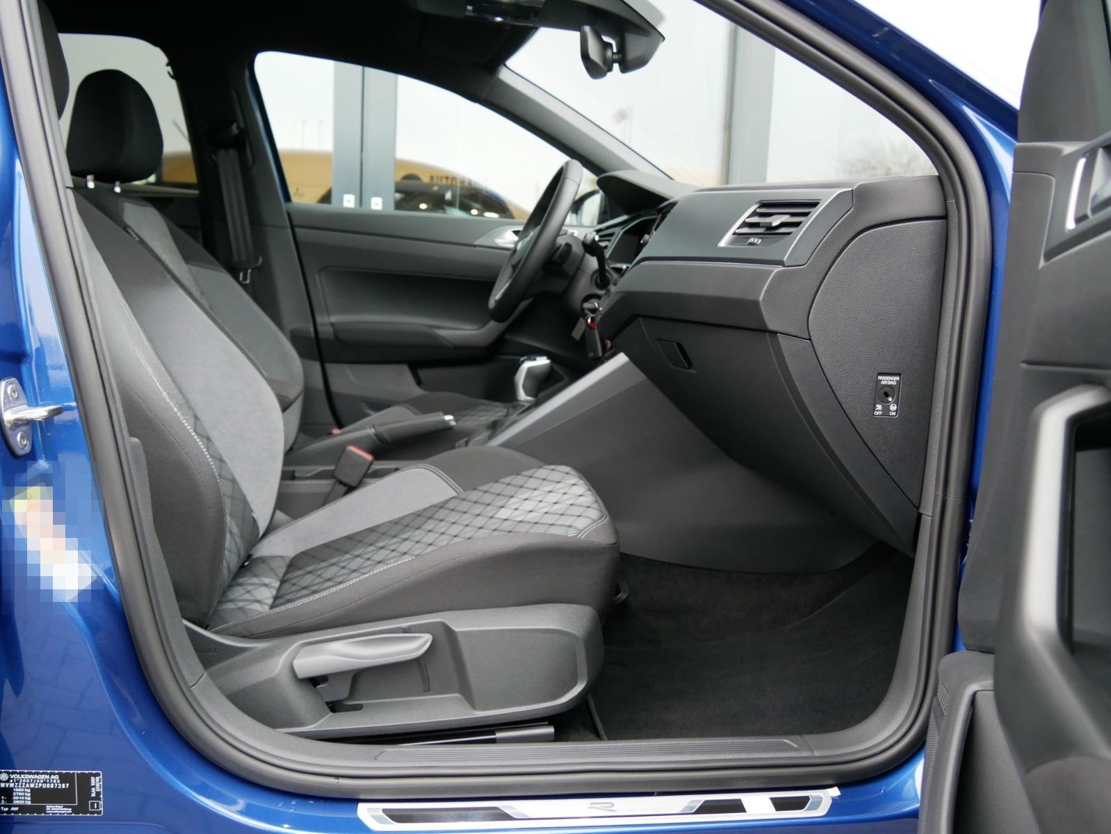 Volkswagen Polo 1.0 TSI R-Line NAVI R-KAMERA  foto 10