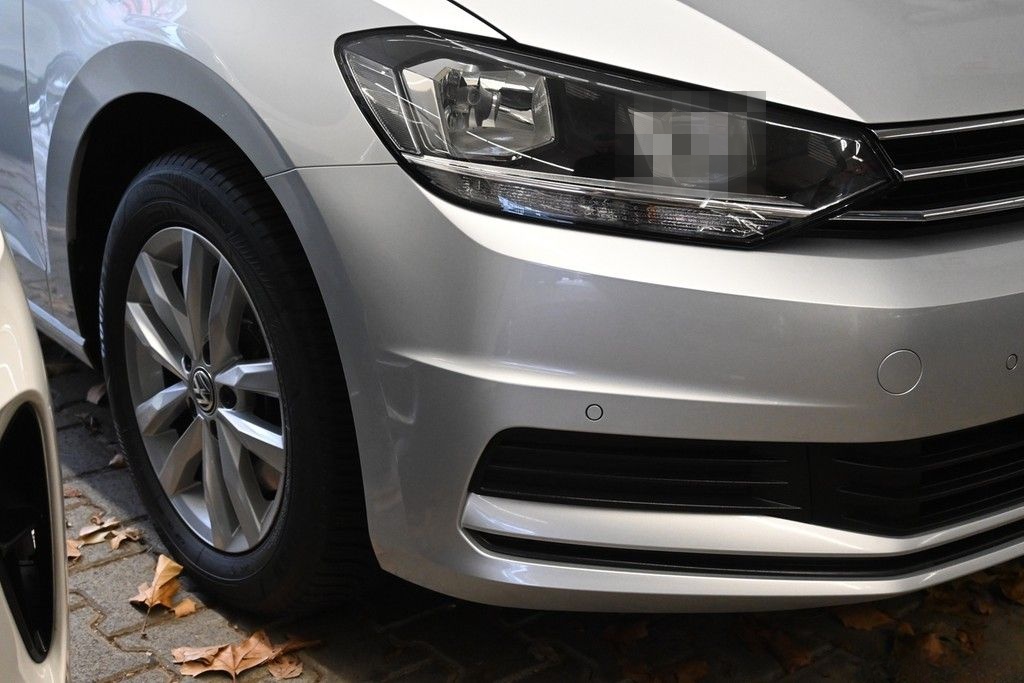 Volkswagen Touran 1.5 TSI Comfortline AHK PDC foto 3