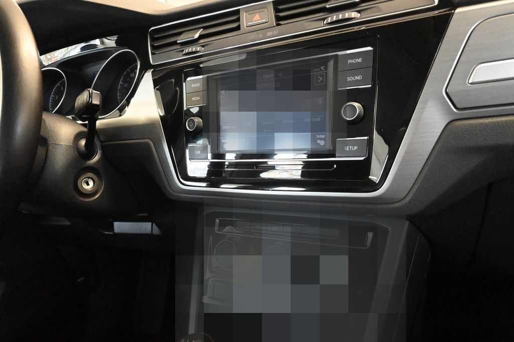 Volkswagen Touran 1.5 TSI Comfortline AHK PDC foto 8