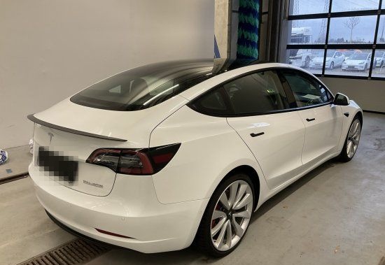 Tesla Model 3 RWD Lim4  60 kWh, 239 KW, Standard Range foto 6