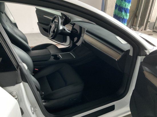 Tesla Model 3 RWD Lim4  60 kWh, 239 KW, Standard Range foto 8