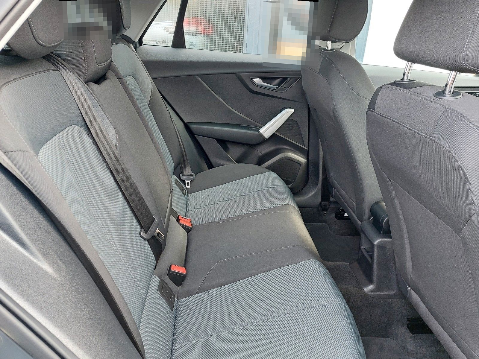Audi Q2 30 TFSI design  AHK/NAVI/LED/S-LINE foto 14