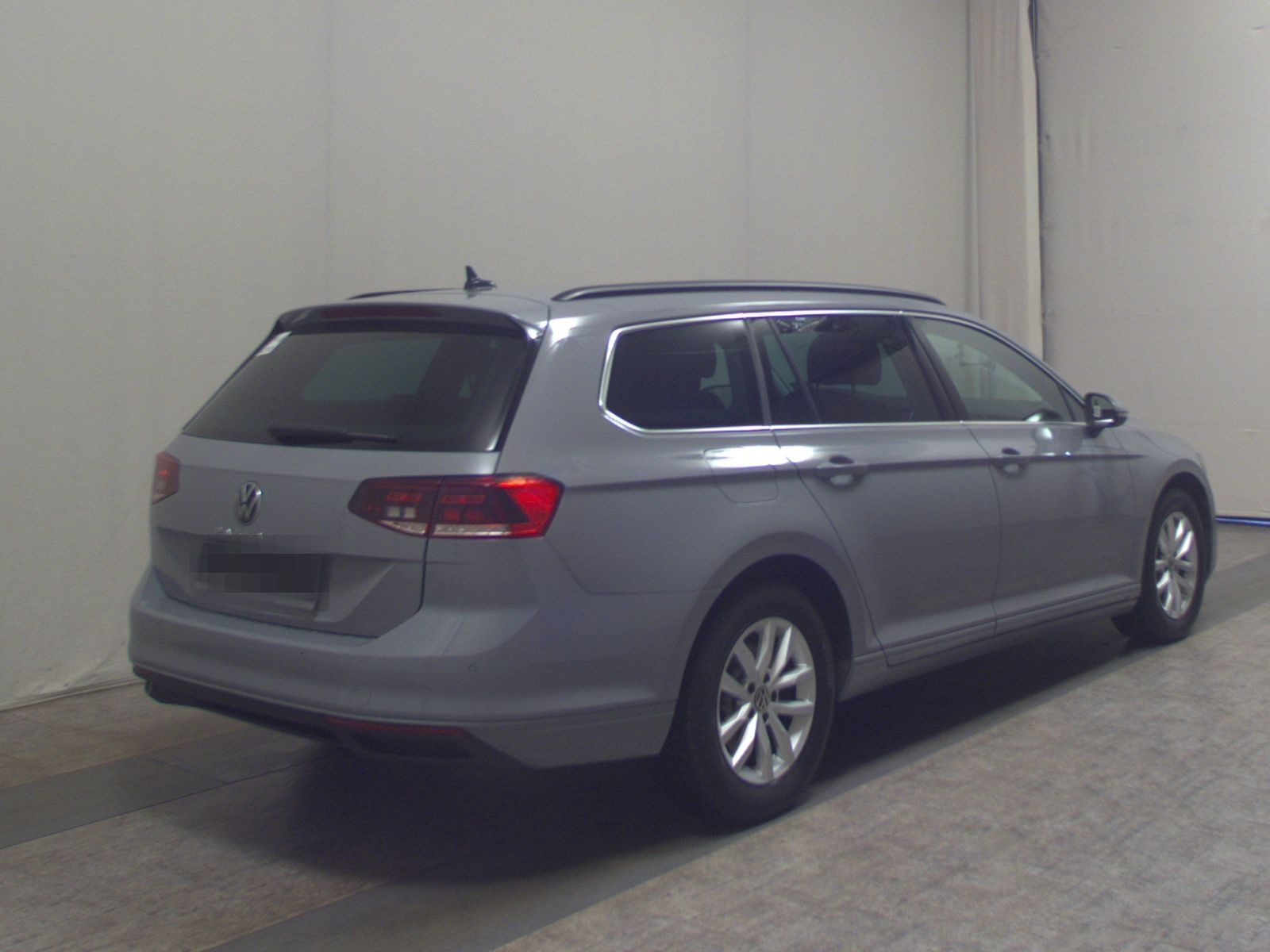 Volkswagen Passat Var. 2.0 TDI Business Navi RfK LED ACC foto 4