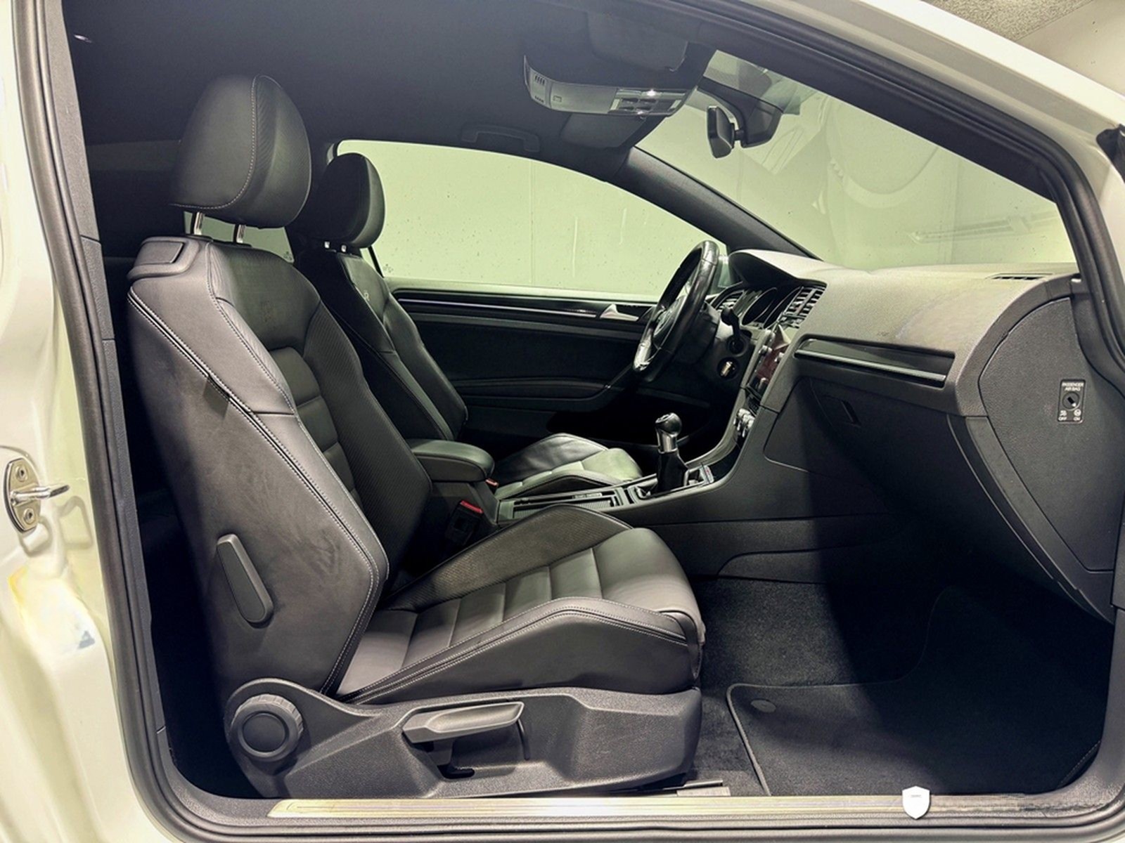 Volkswagen Golf VII 2.0 R 4Motion *LED*Leder*Navi*Schalter* foto 11