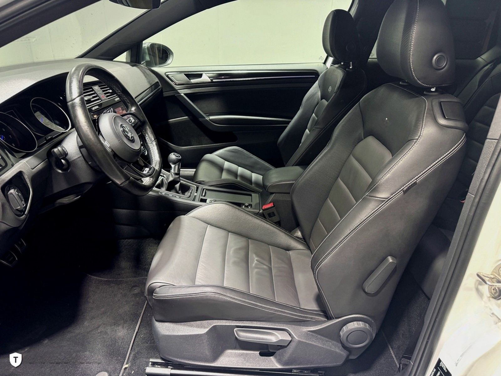 Volkswagen Golf VII 2.0 R 4Motion *LED*Leder*Navi*Schalter* foto 7