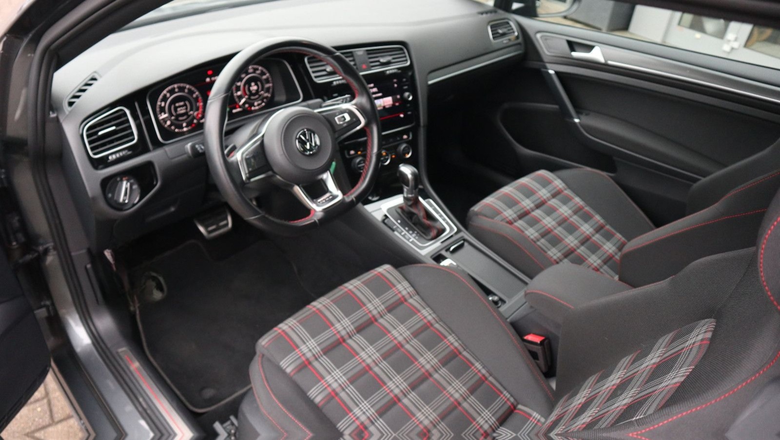 Volkswagen Golf VII Lim. GTI Performance BMT/Start-Stopp foto 20