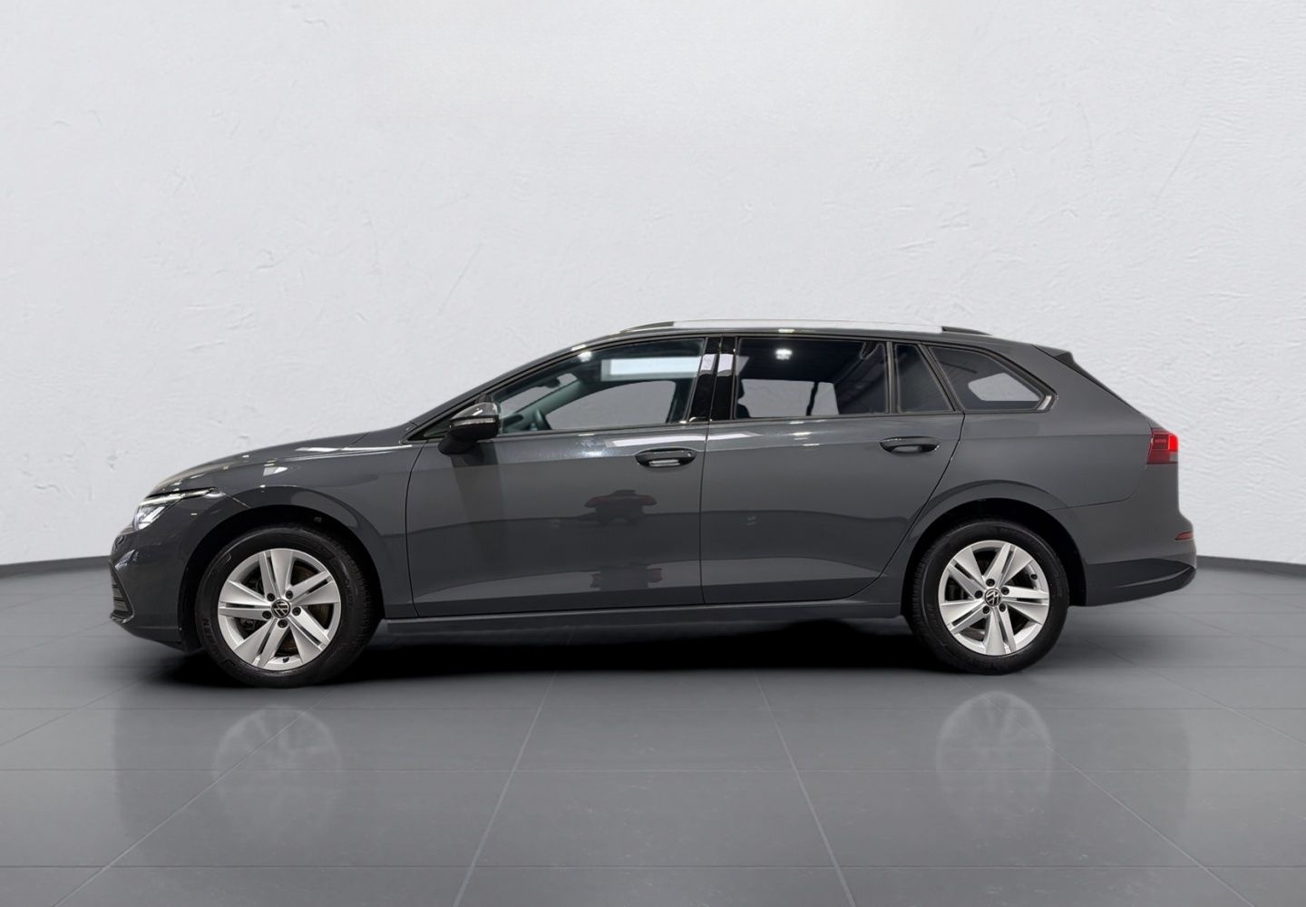 Volkswagen Golf Variant 8 2.0 TDI DSG LIFE LED KAMERA NAVI  foto 3