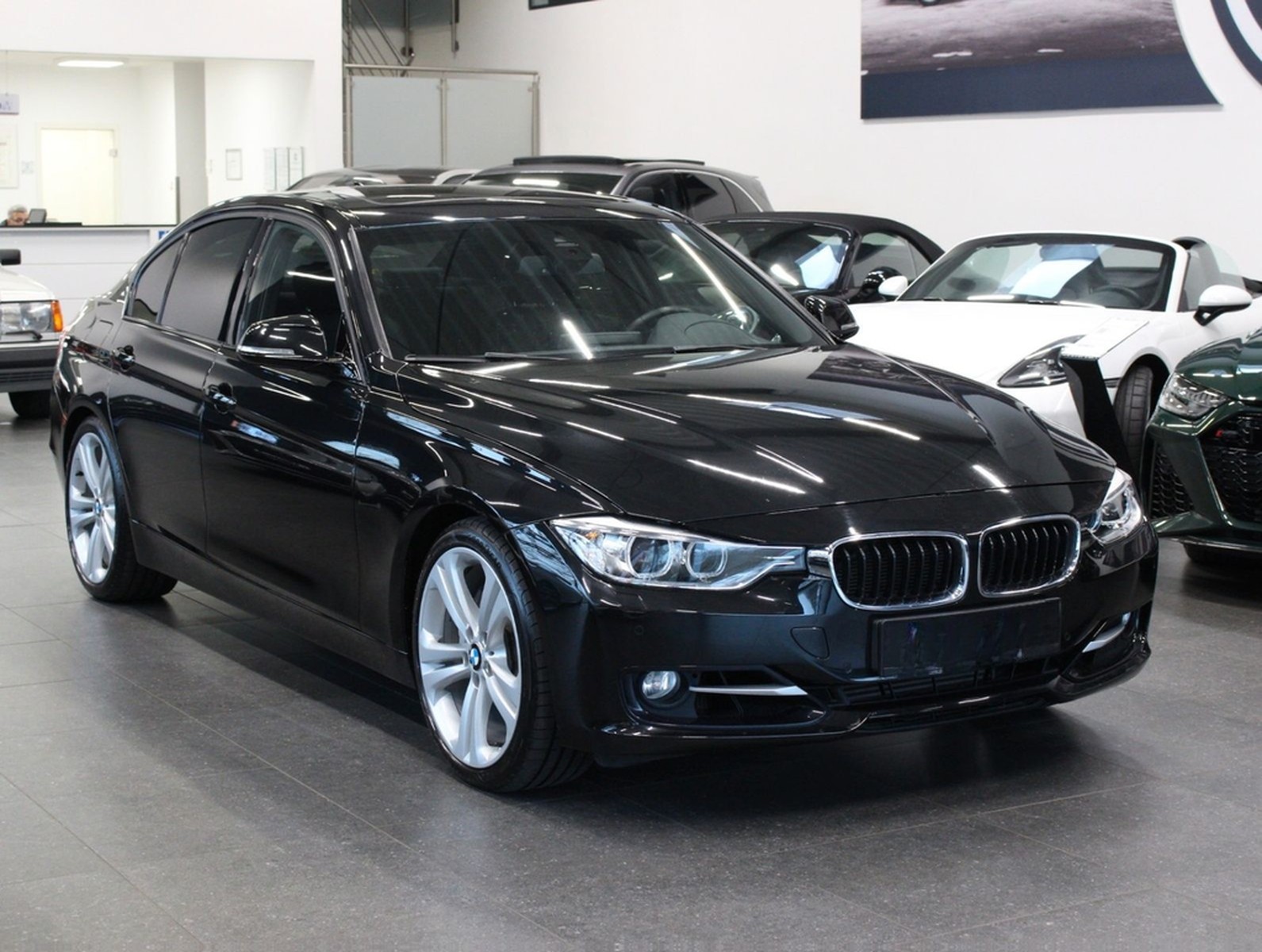 BMW 335i Sport Line*Head-UP*Bi-Xenon*GSD foto 2