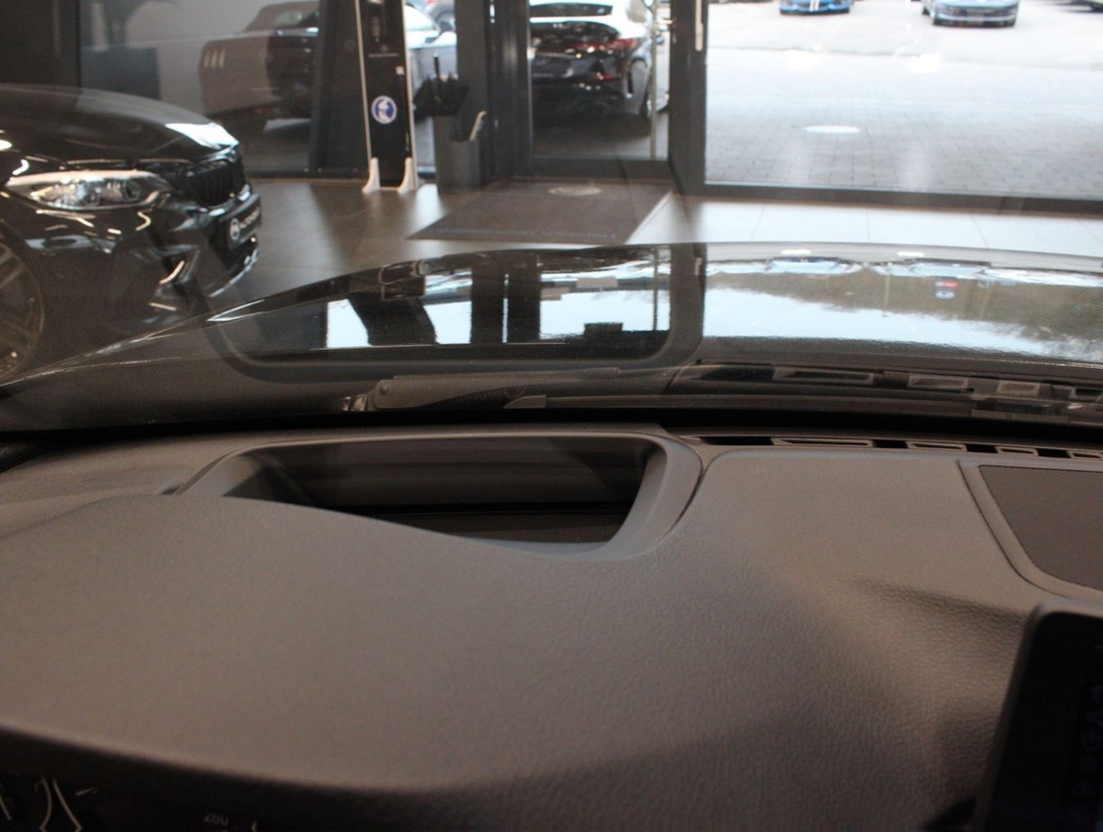 BMW 335i Sport Line*Head-UP*Bi-Xenon*GSD foto 18