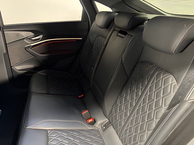 Audi e-tron Sportback S quattro 95kWh Luft/360°/ACC foto 8