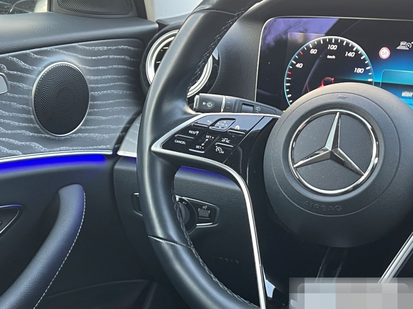Mercedes-Benz E 400 d 4Matic ACC/360°/MBUX/Business/AHK/LED foto 13