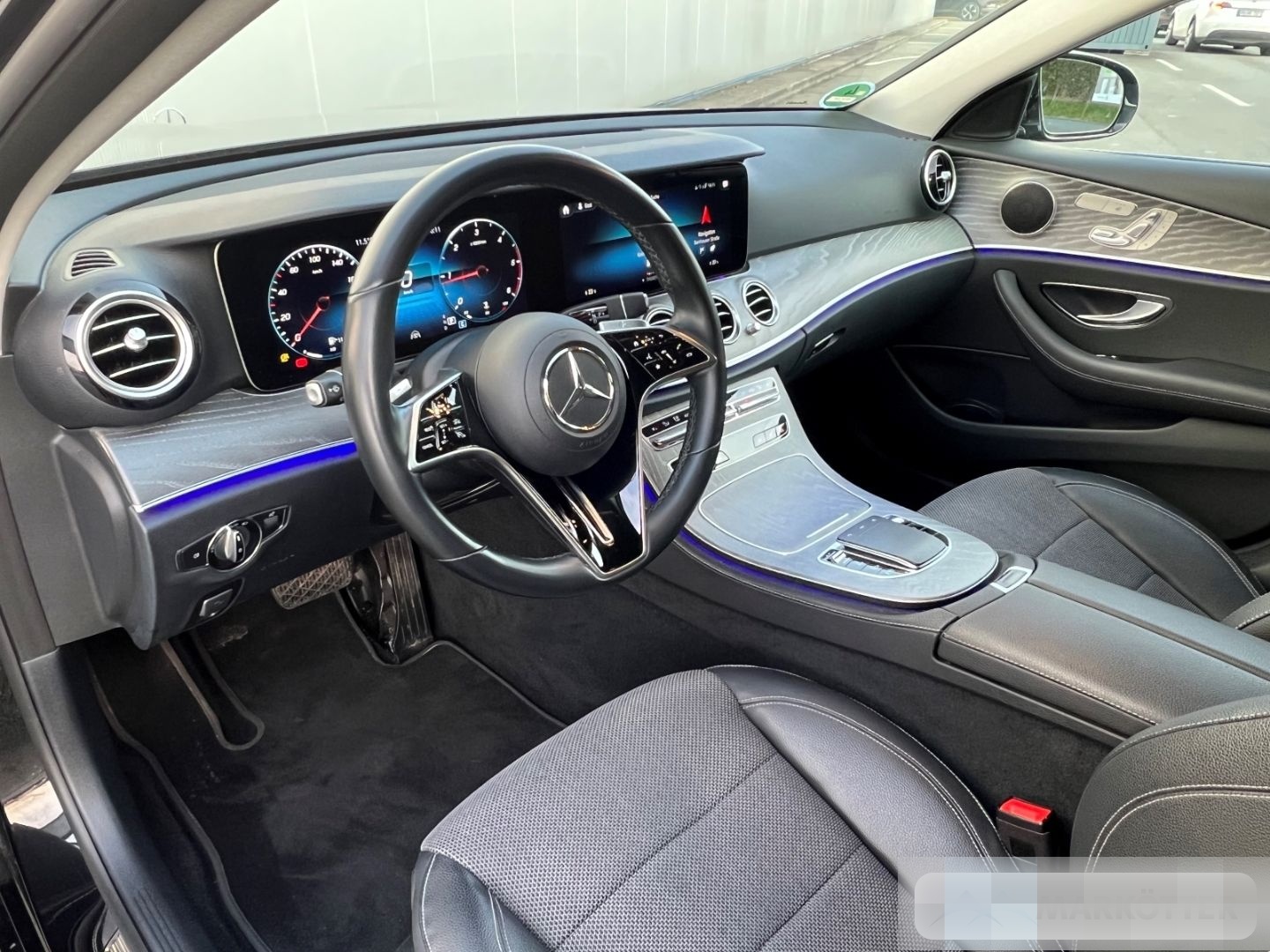 Mercedes-Benz E 400 d 4Matic ACC/360°/MBUX/Business/AHK/LED foto 8