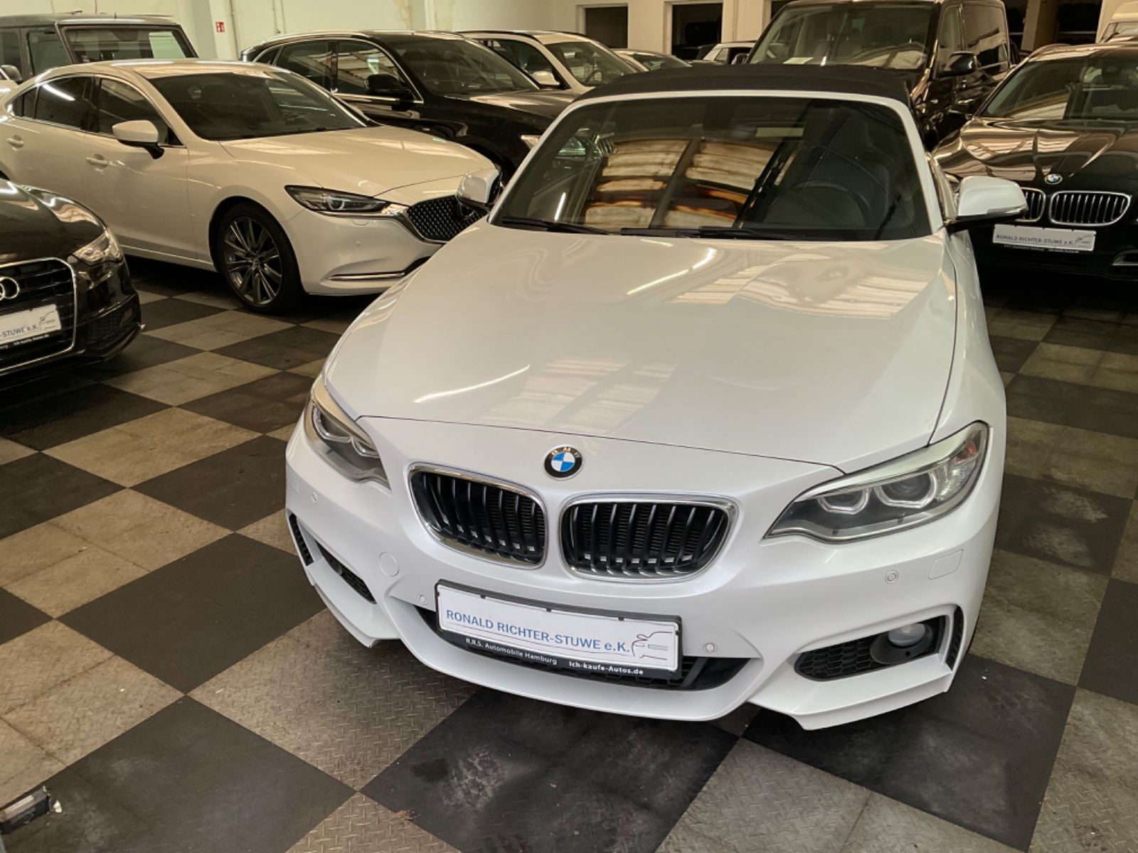 BMW 220 i Cabrio Aut. M Sport-Paket ,Xen,Navi,Leder foto 6