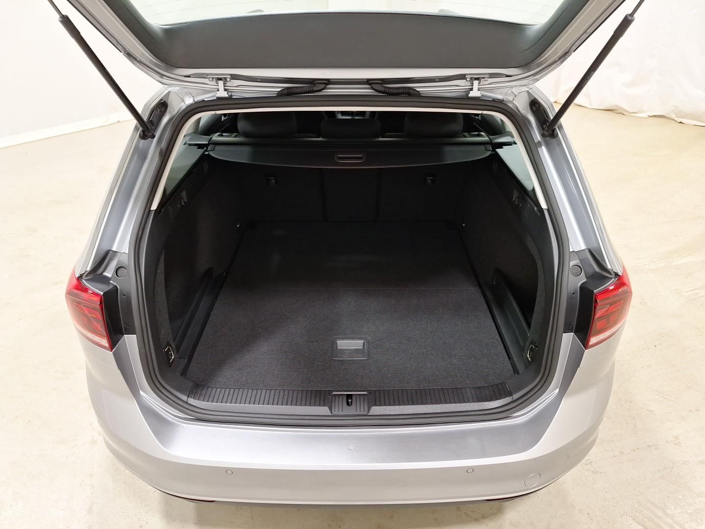 Volkswagen Passat Variant 1.5 TSI Conceptline LED|Navi|RFK foto 13