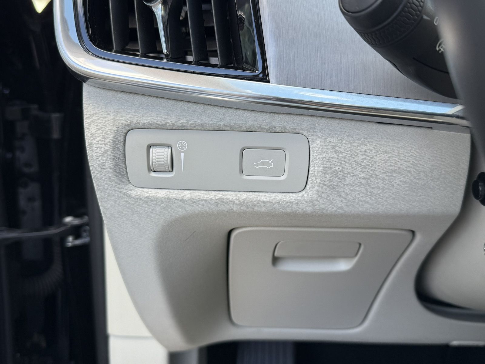 Volvo S90 MOMENTUM AWD/HEAD UP/BUSINESS.PRO/LEDER foto 17