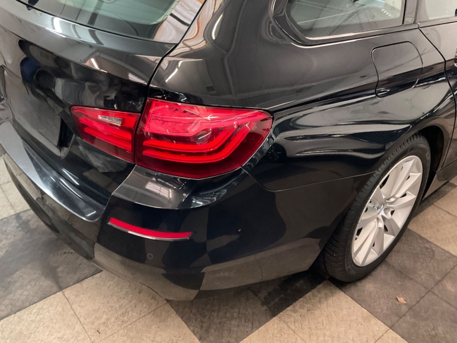 BMW 530da Touring ,Pano,LED,Nav,Leder foto 13