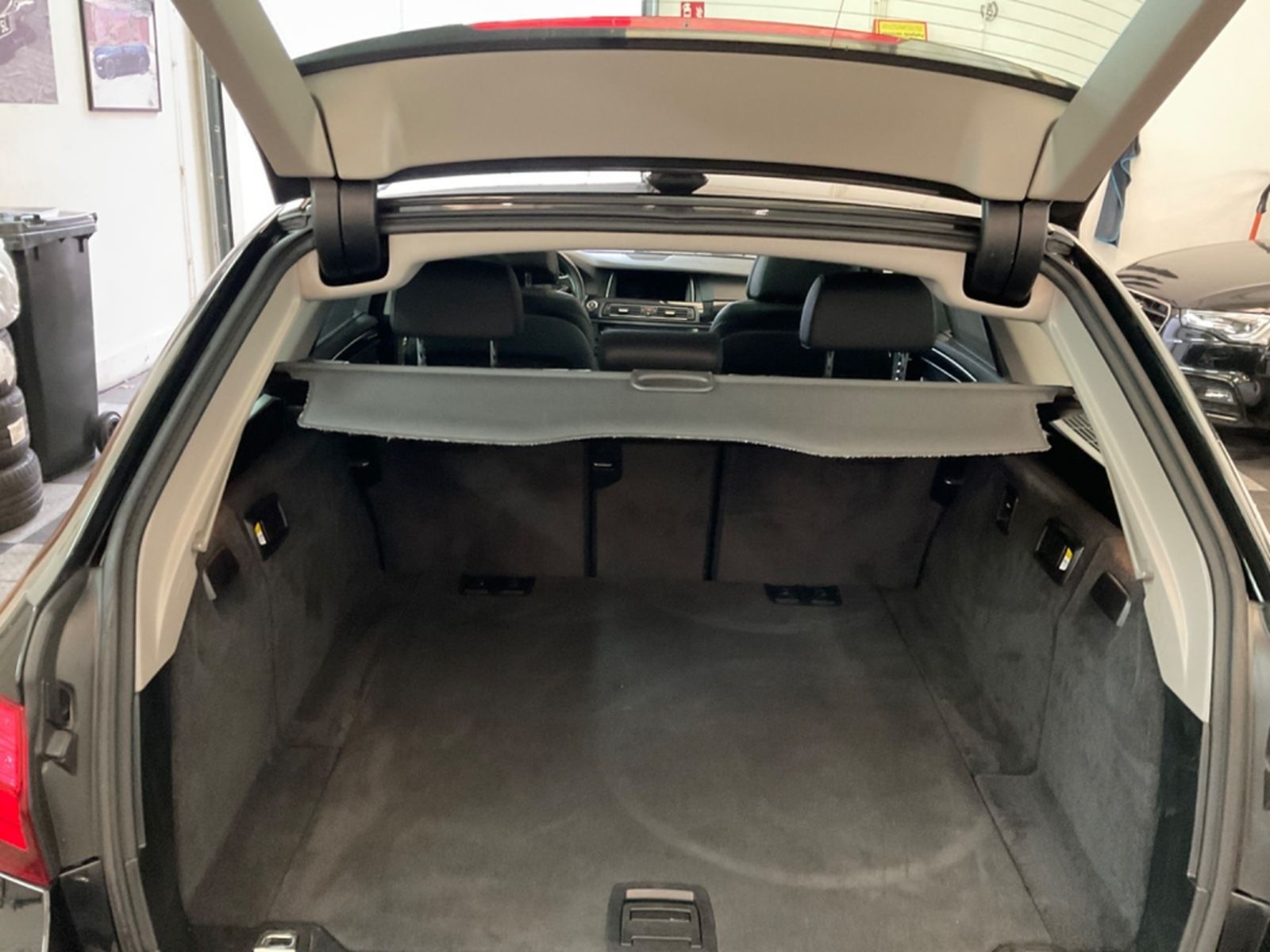 BMW 530da Touring ,Pano,LED,Nav,Leder foto 27