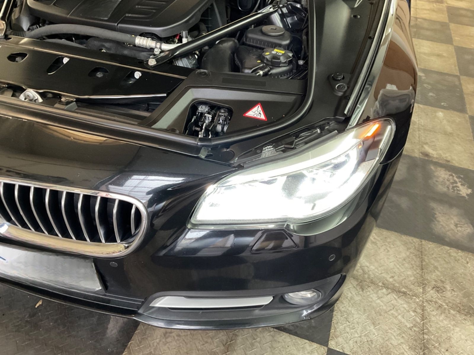 BMW 530da Touring ,Pano,LED,Nav,Leder foto 39