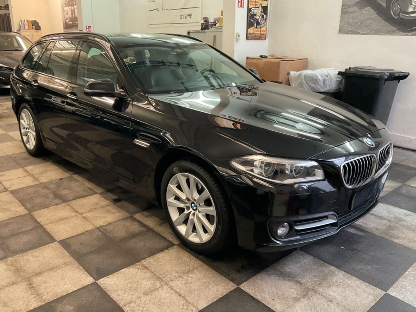 BMW 530da Touring ,Pano,LED,Nav,Leder foto 5