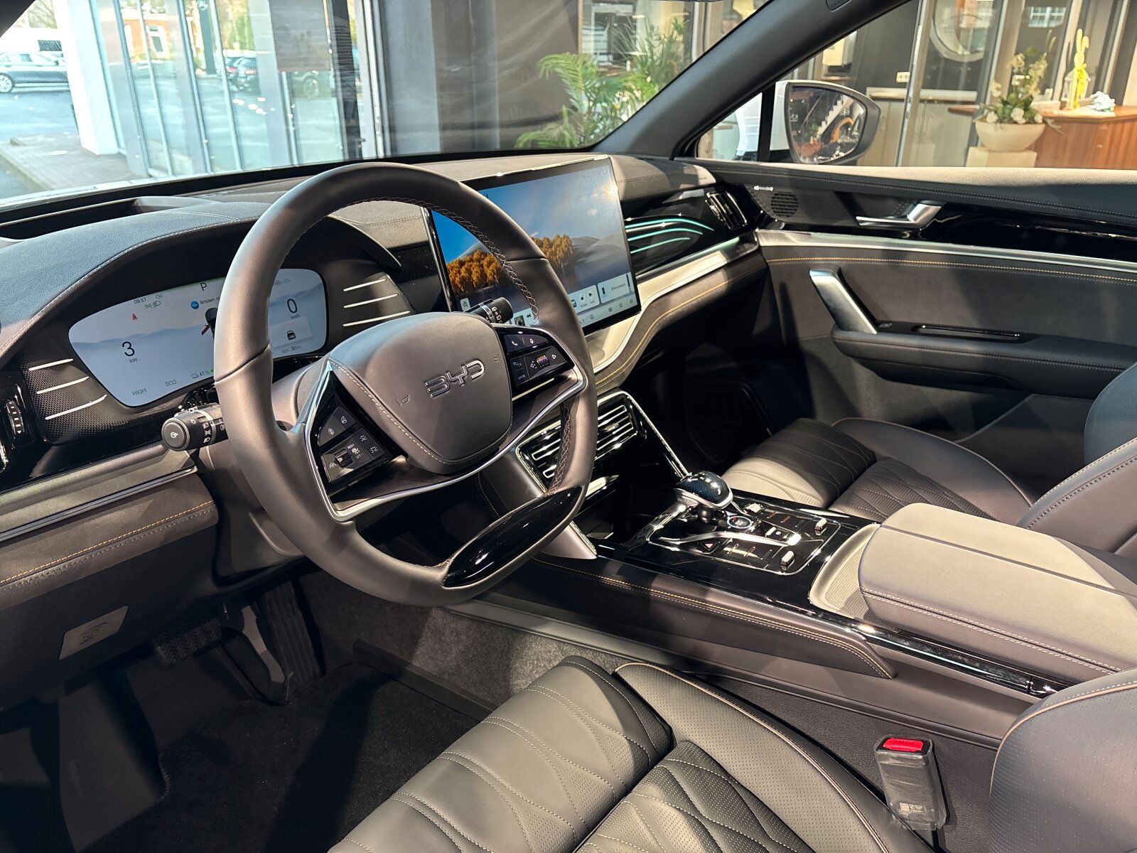 BYD Tang Flagship 4WD Design Pano*21-Zoll*7Stz*HUD* foto 6