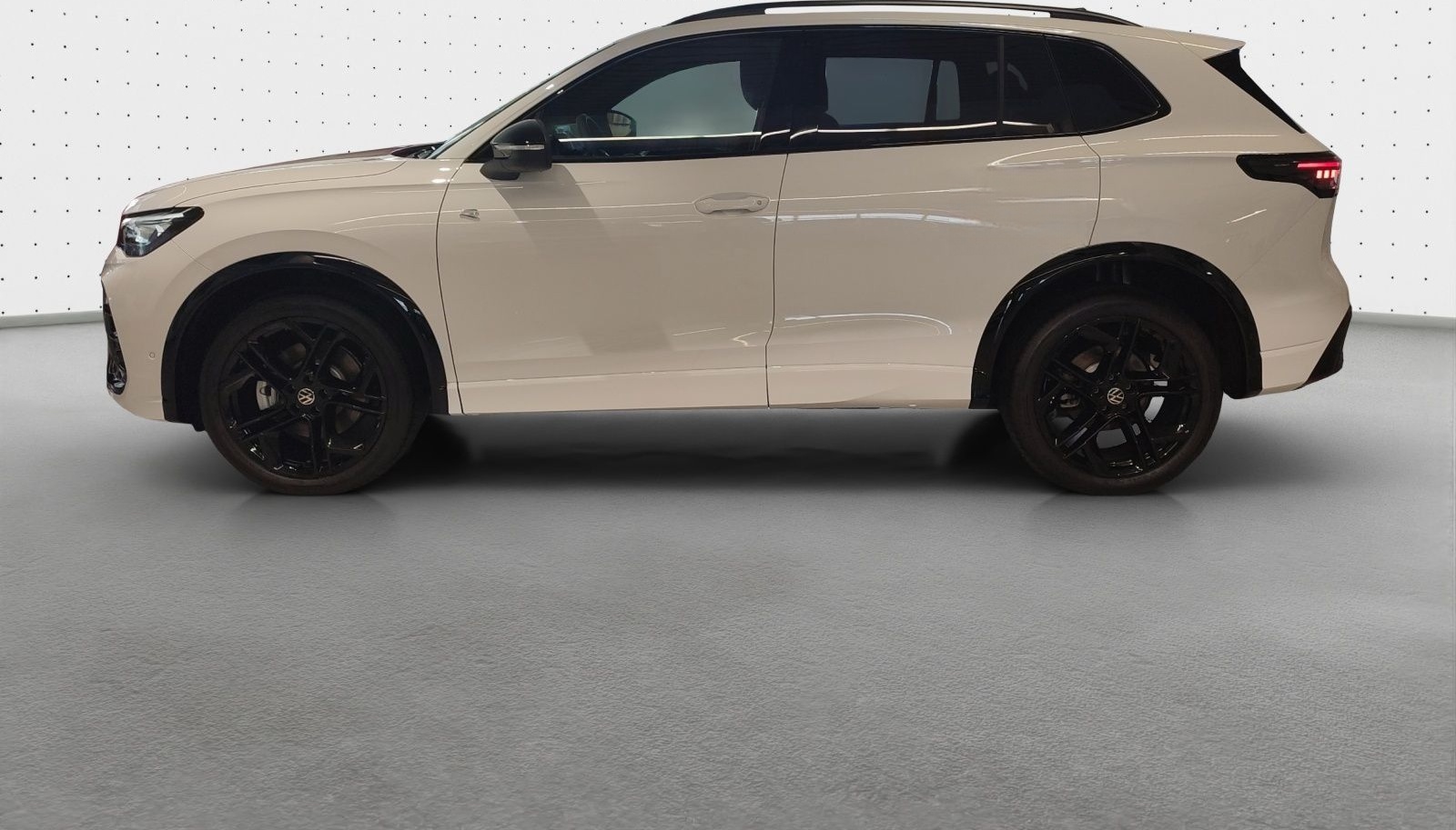 Volkswagen Tiguan 2.0 TDI 4M DSG R-Line AHK*NAV*LEDER*APP* foto 4