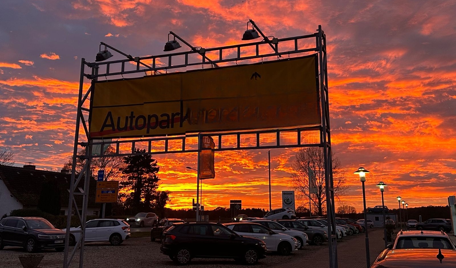 Volkswagen Golf 1.5 TSI Life *1. HAND*LED*SHZ*PDC*TEMPOMAT* foto 19