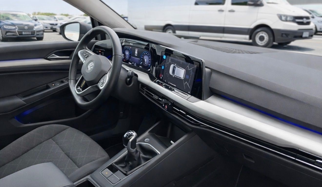 Volkswagen Golf 1.5 TSI Life *1. HAND*LED*SHZ*PDC*TEMPOMAT* foto 8