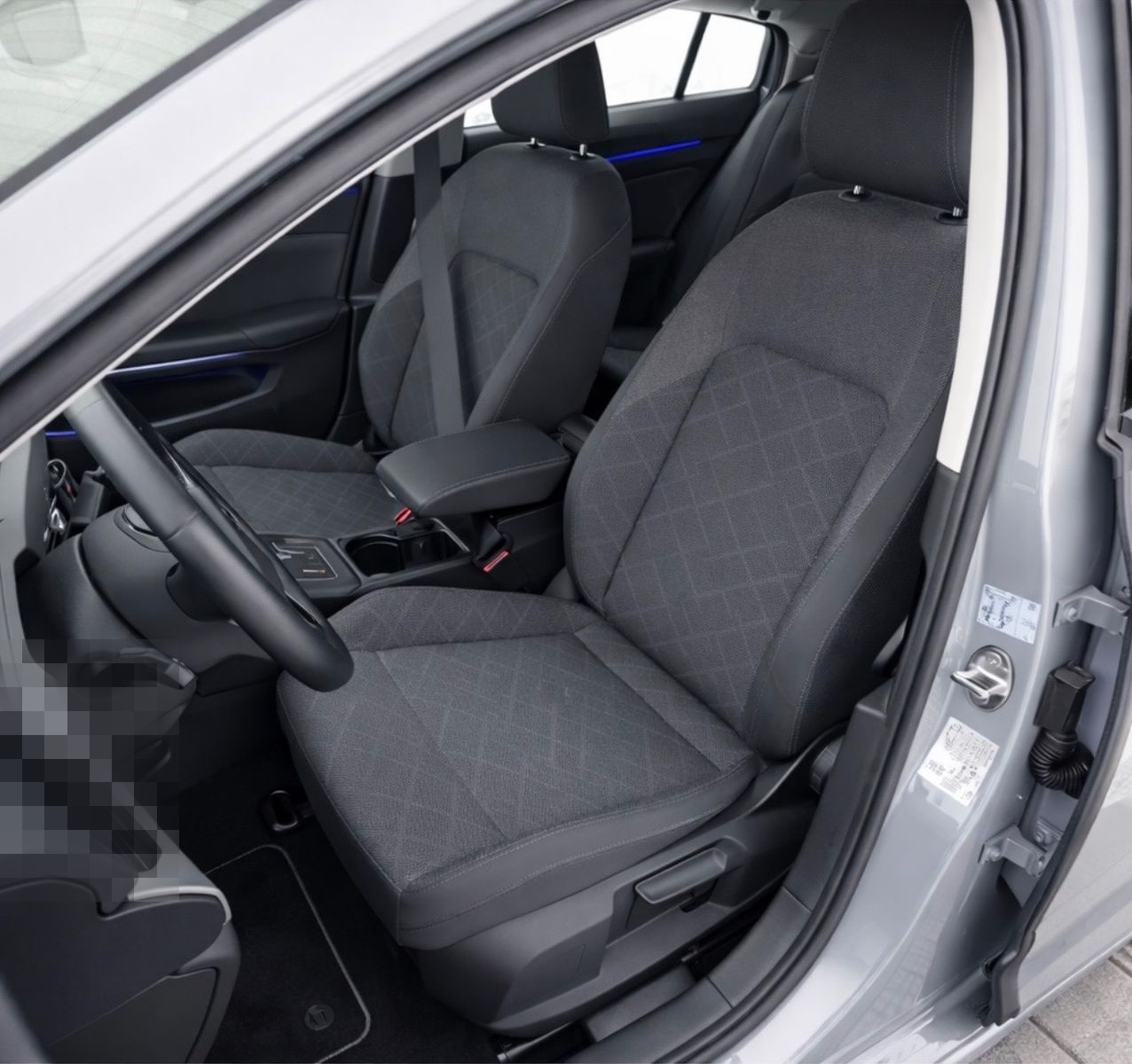 Volkswagen Golf 1.5 TSI Life *1. HAND*LED*SHZ*PDC*TEMPOMAT* foto 10