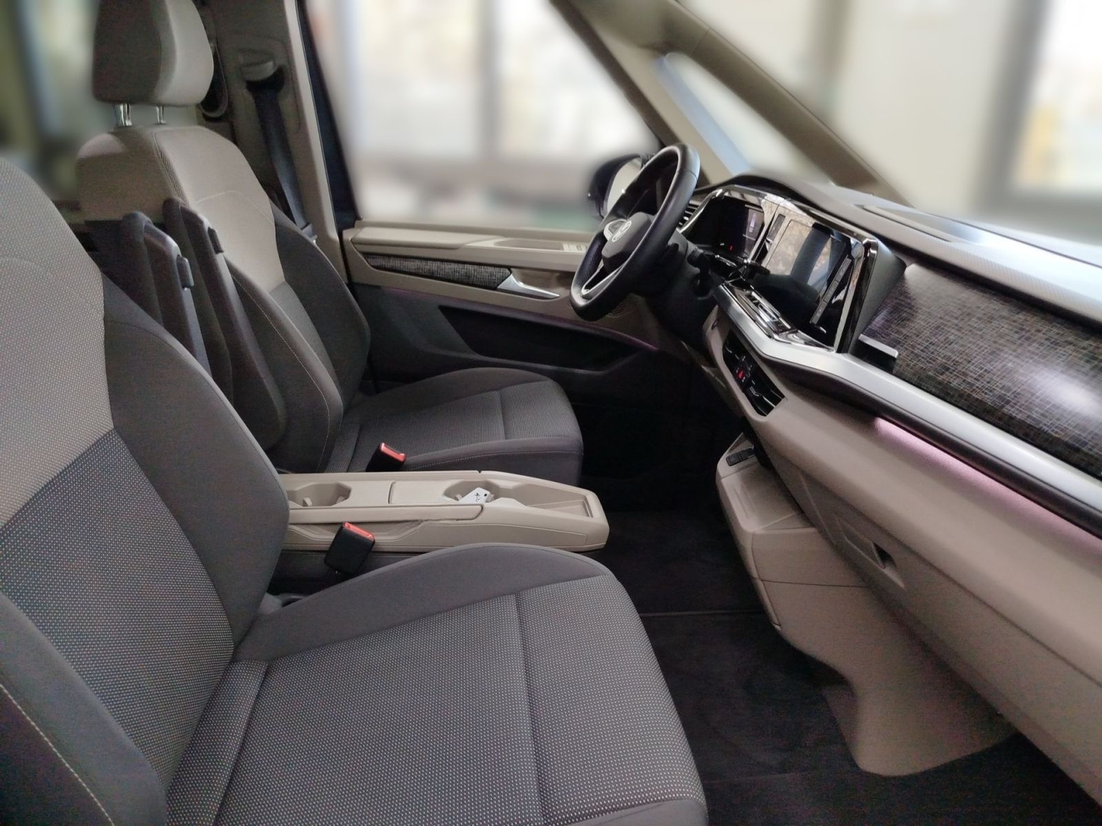 Volkswagen Multivan T7 1.4 Multivan TSI DSG eHybrid Energet foto 13