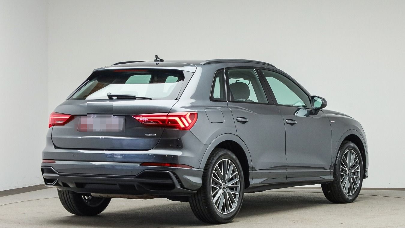 Audi Q3 S line black 45 TFSI qu. Assist, Navi, Sound foto 2