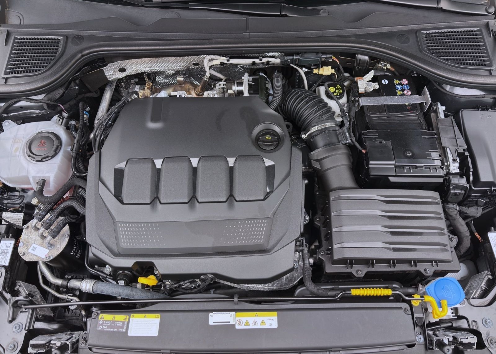 Volkswagen Golf 2.0 TDI DSG GOAL NAVI AHK KAMERA SHZG foto 17