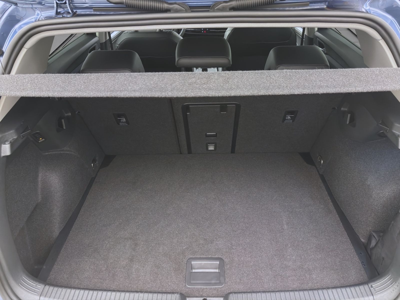 Volkswagen Golf 2.0 TDI DSG GOAL NAVI AHK KAMERA SHZG foto 4