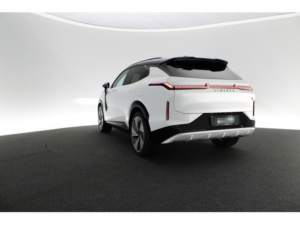 Lynk&Co 08 More KAMERA ACC SITZBELÜFTUNG AKTIVSITZE PANO foto 3