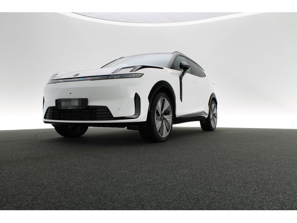 Lynk&Co 08 More KAMERA ACC SITZBELÜFTUNG AKTIVSITZE PANO foto 10