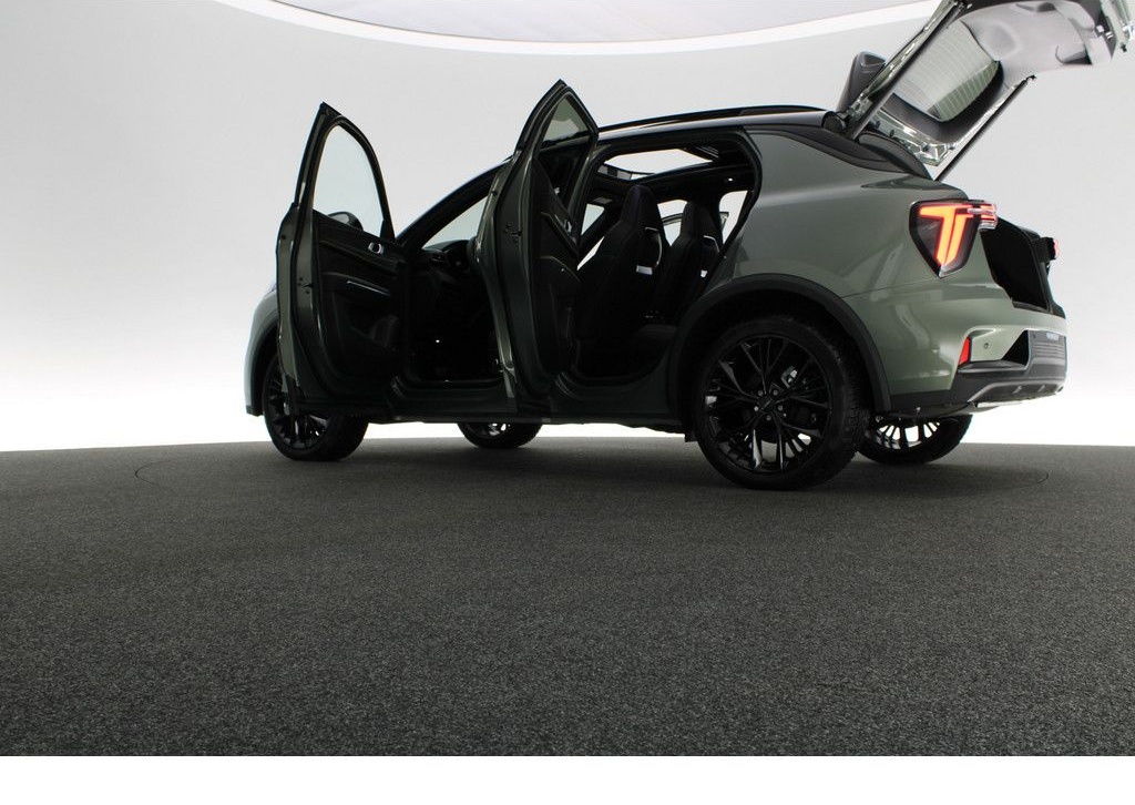 Lynk&Co 01 More foto 17