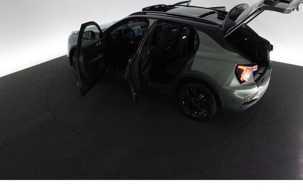 Lynk&Co 01 More foto 25